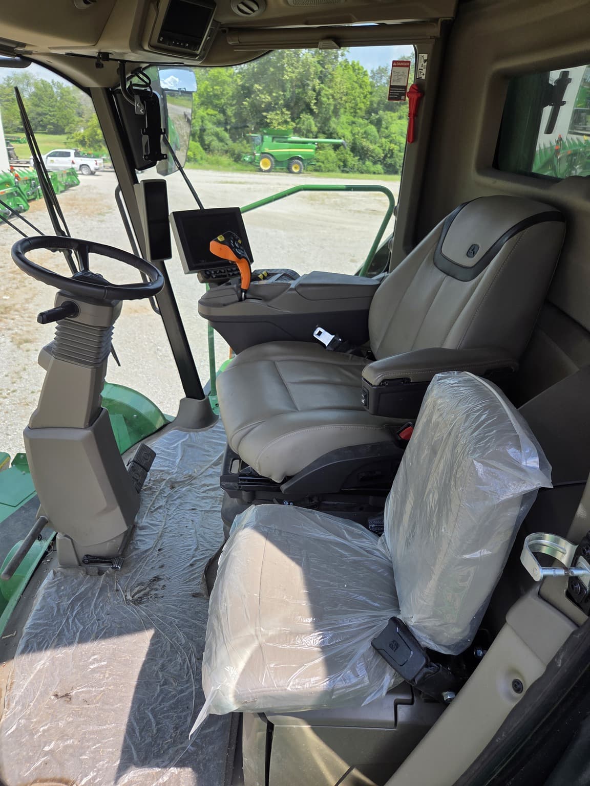 2023 John Deere X9 1000 Image