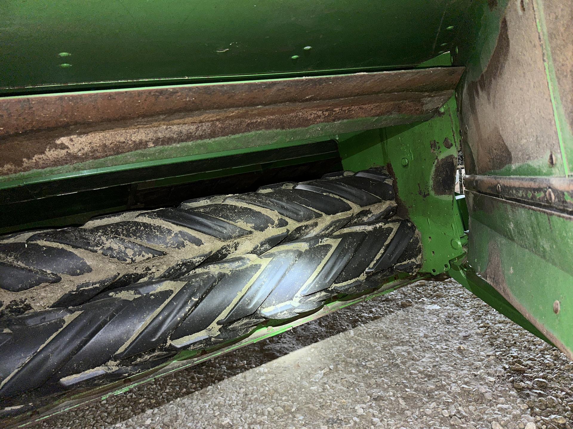 2020 John Deere 946 Image