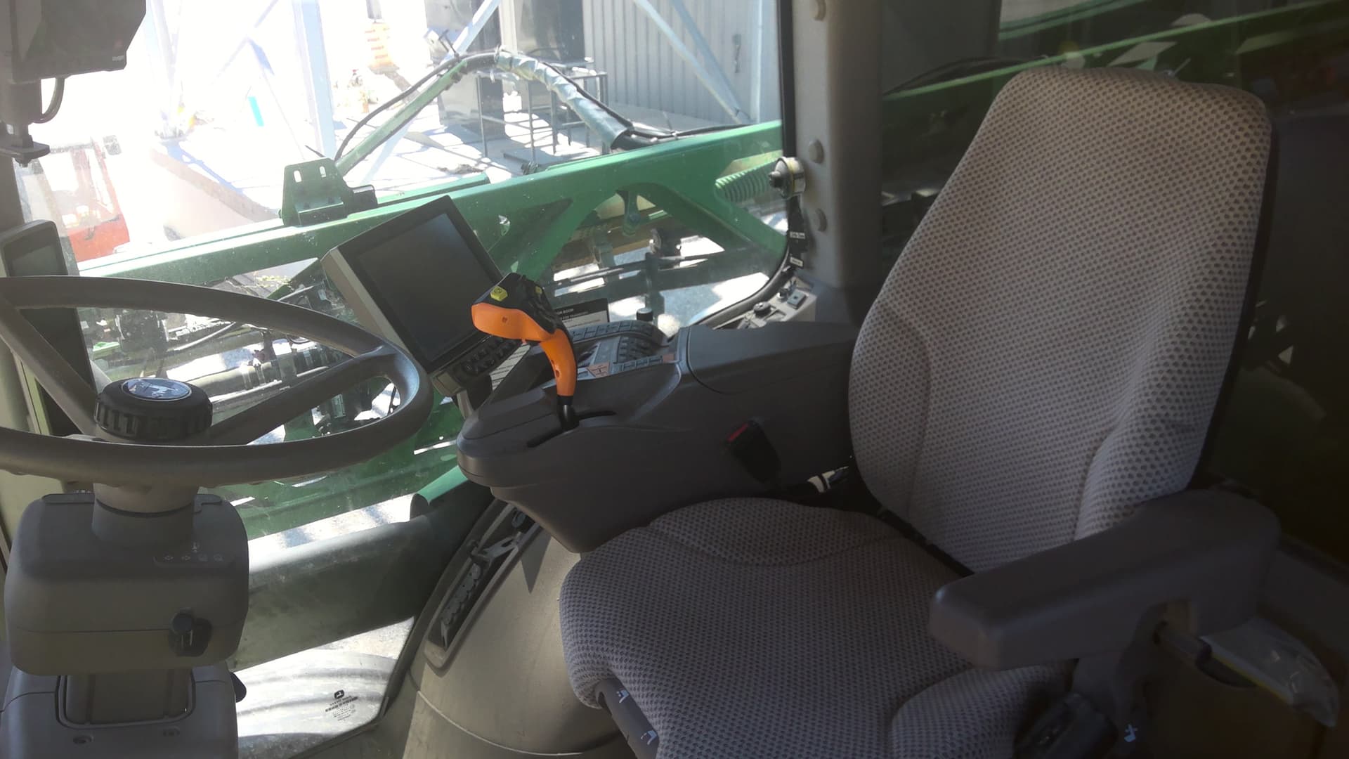2020 John Deere R4030 Image