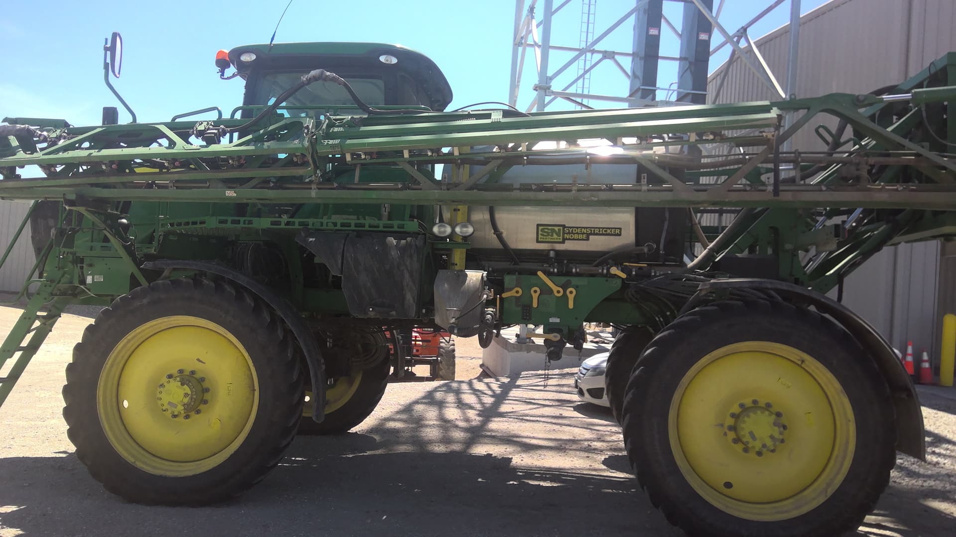 2020 John Deere R4030 Image