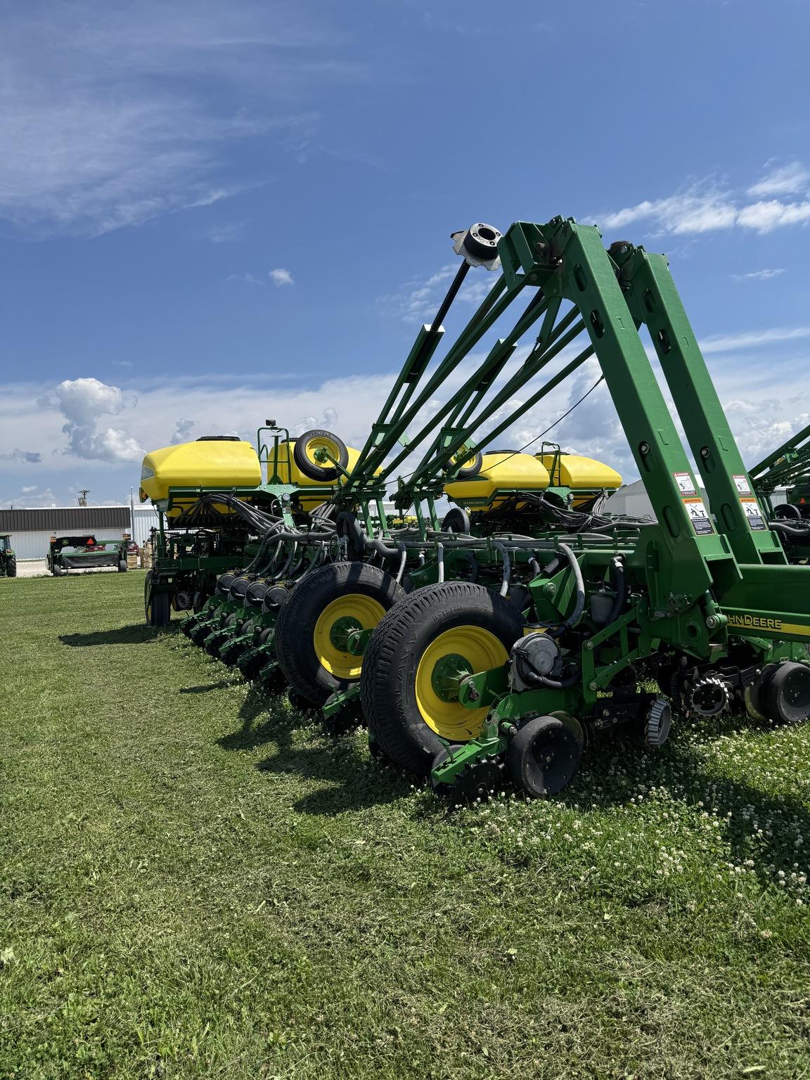 2011 John Deere 1770NT CCS Image