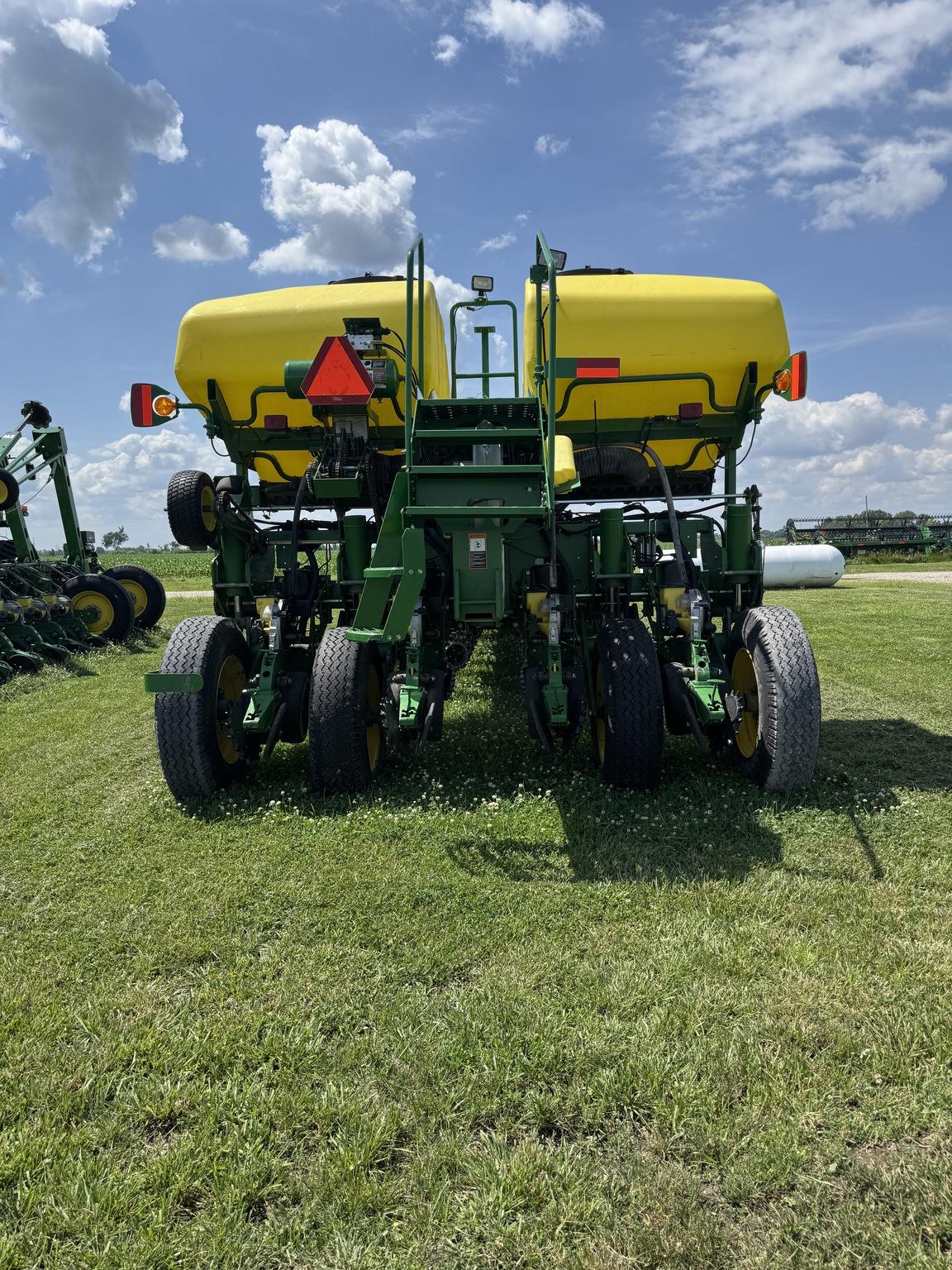 2011 John Deere 1770NT CCS Image