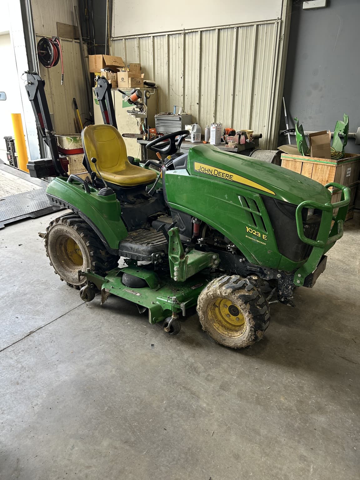 2015 John Deere 1023E Image
