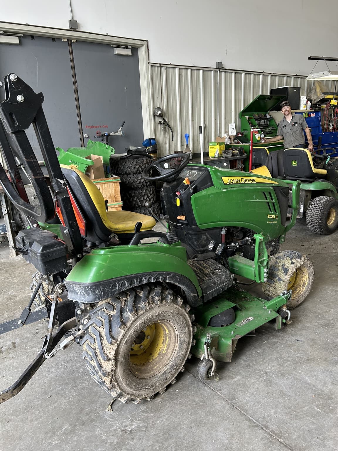 2015 John Deere 1023E Image
