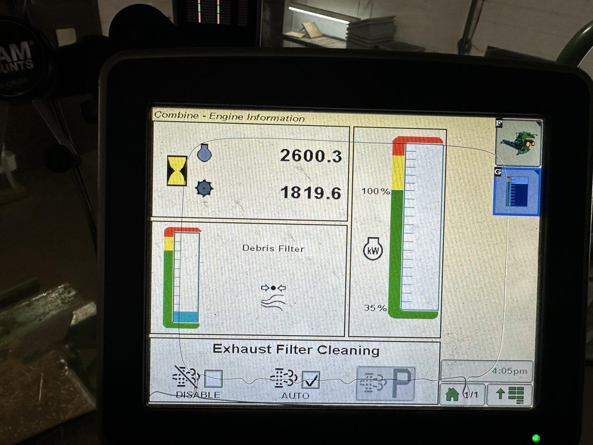 2014 John Deere S680 Image