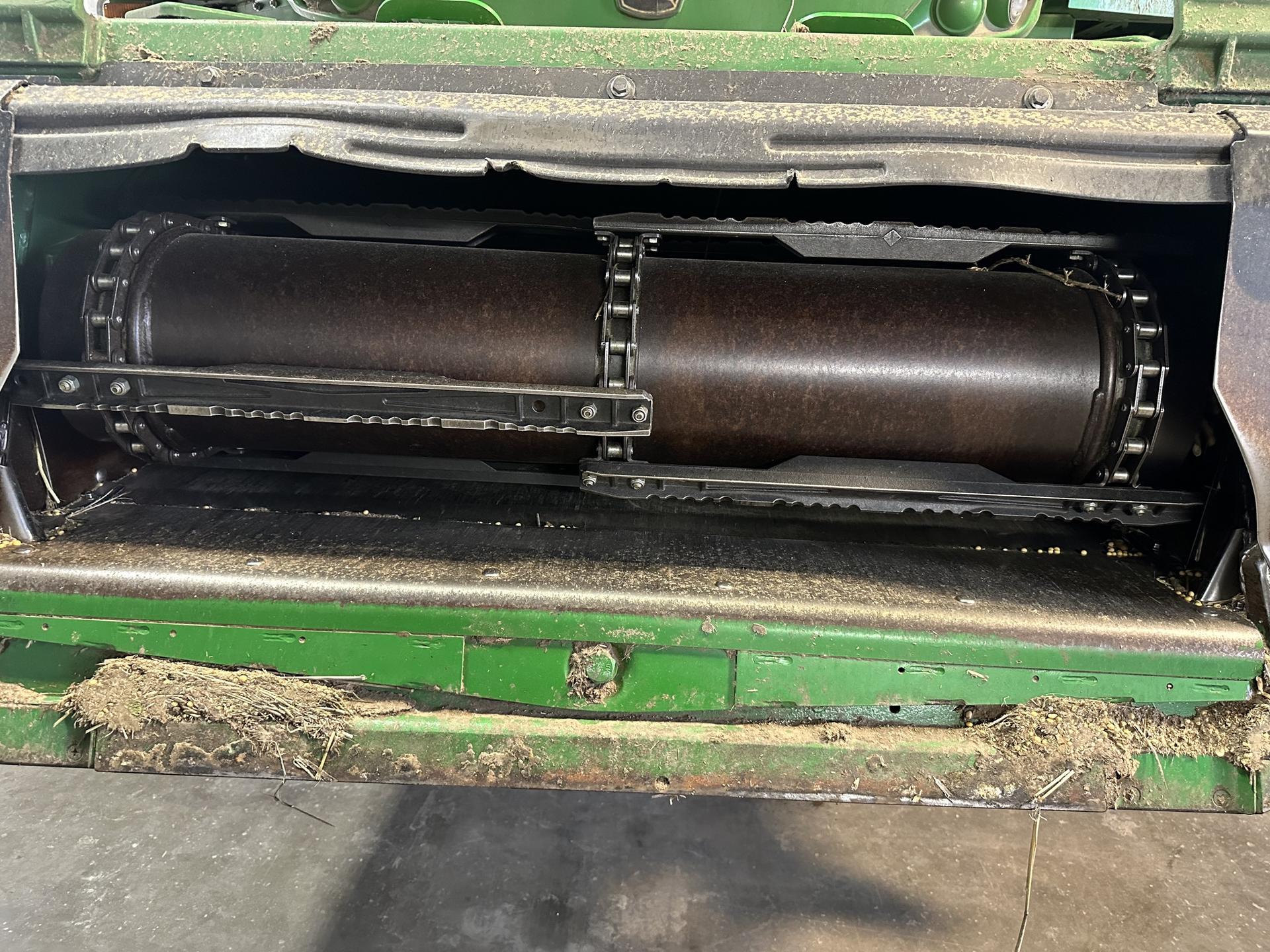 2014 John Deere S680 Image