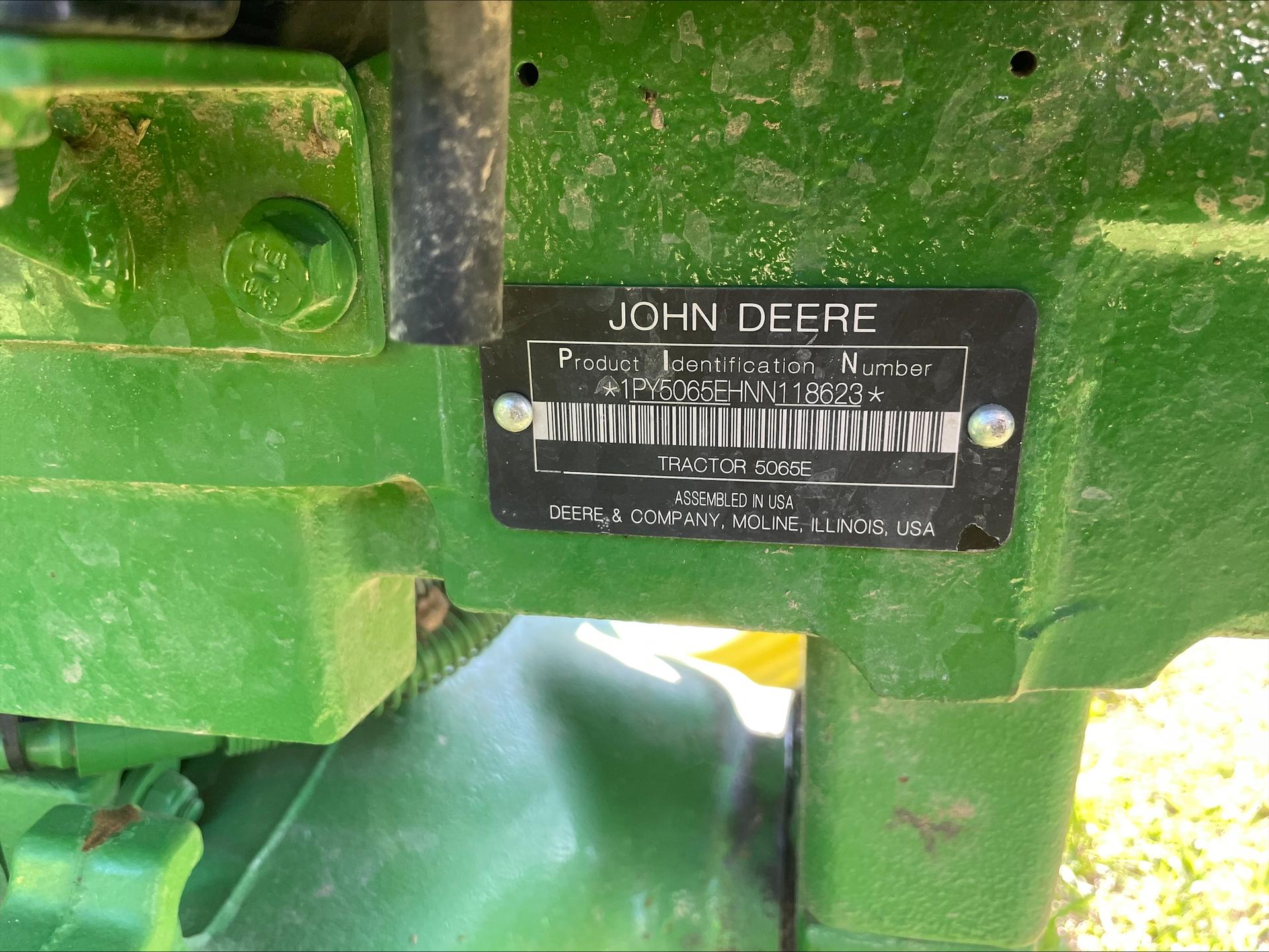 2022 John Deere 5065E Image