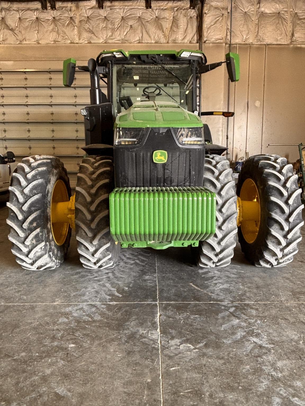 2024 John Deere 8R 370 Image