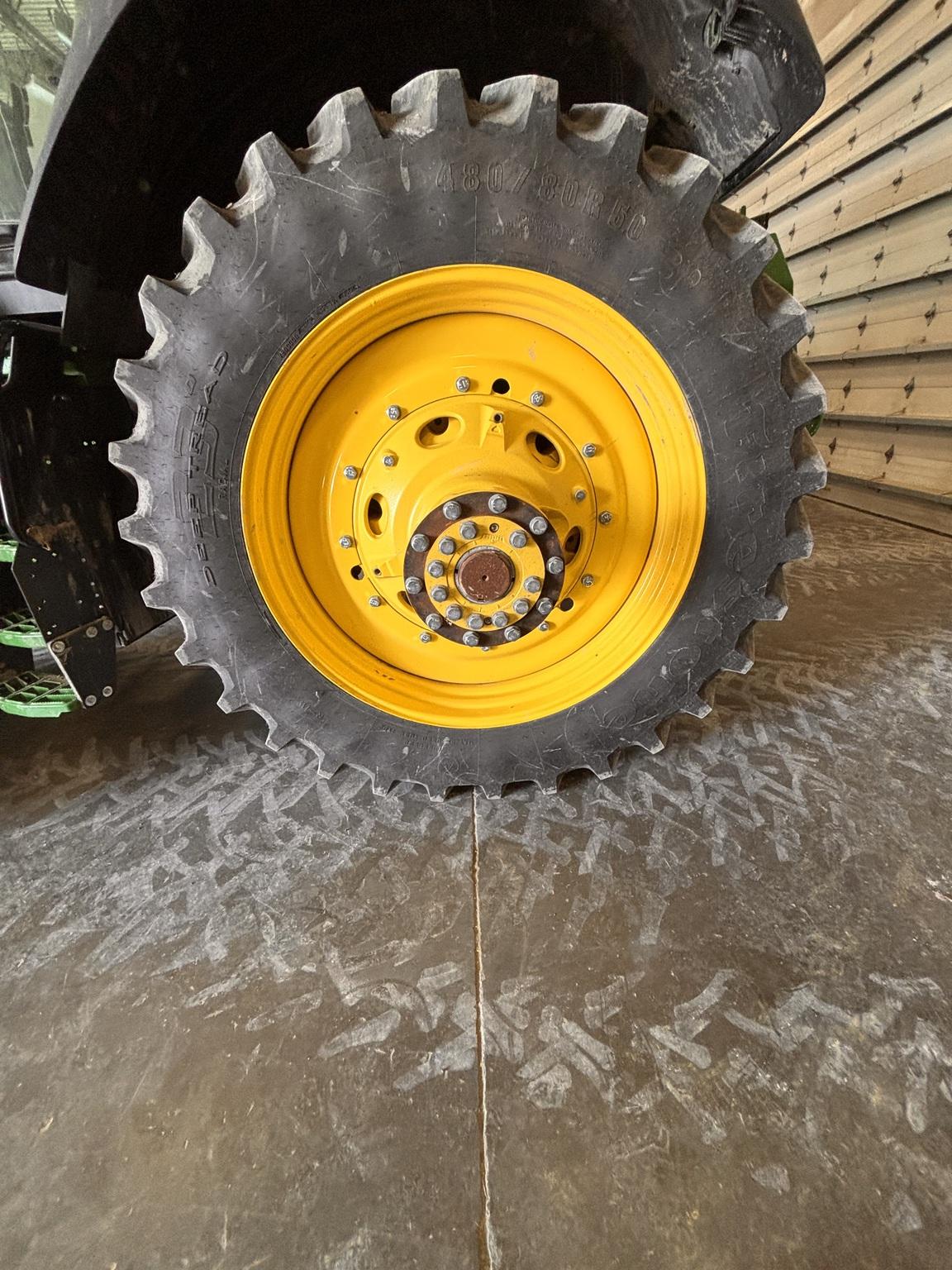 2024 John Deere 8R 370 Image