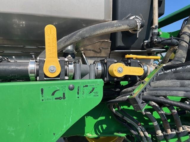 2020 John Deere R4038 Image