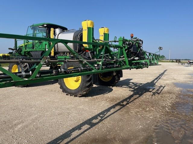 2020 John Deere R4038 Image