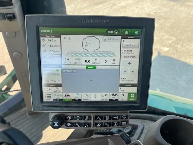 2020 John Deere R4038 Image