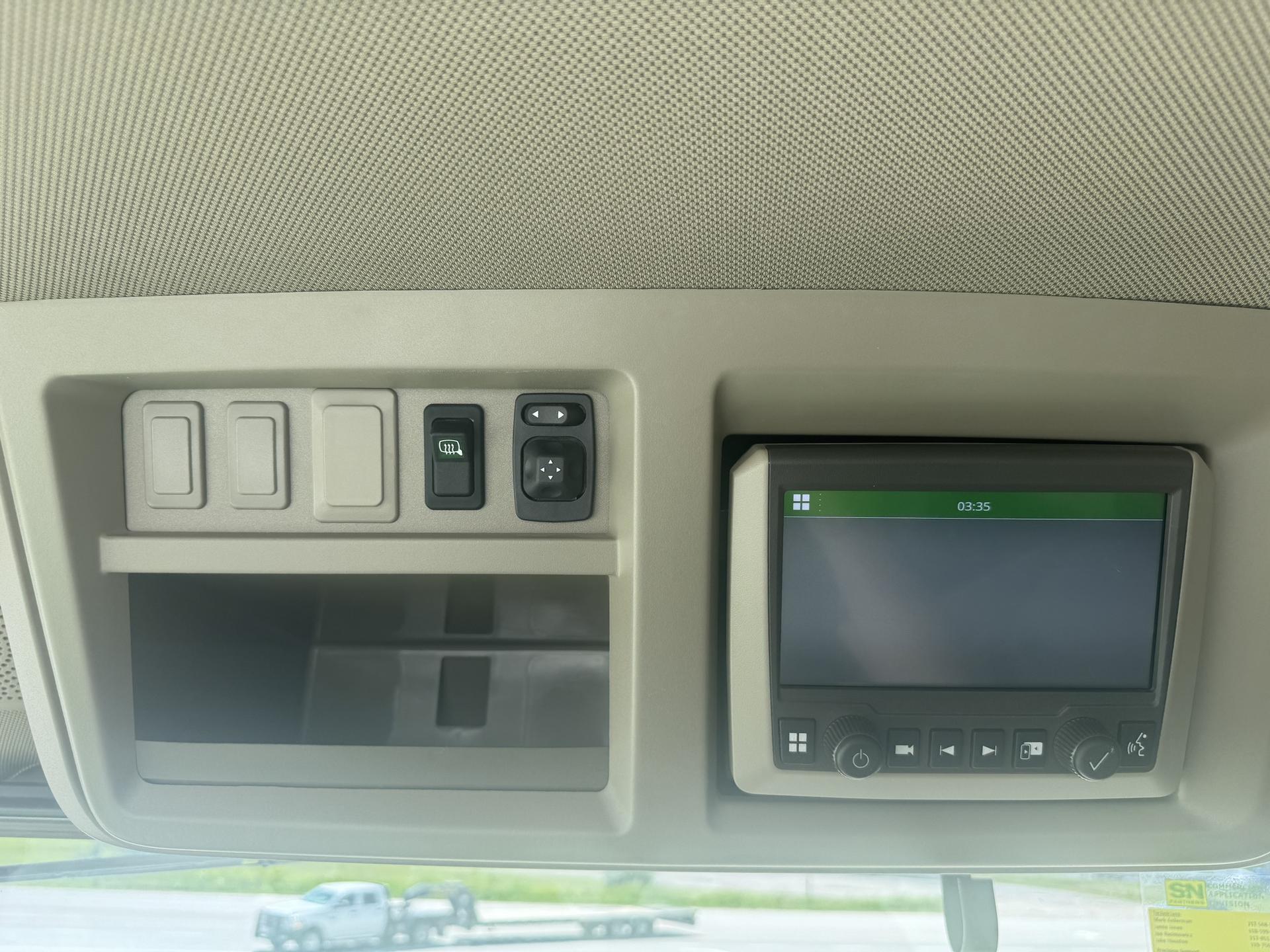 2024 John Deere 800R Image