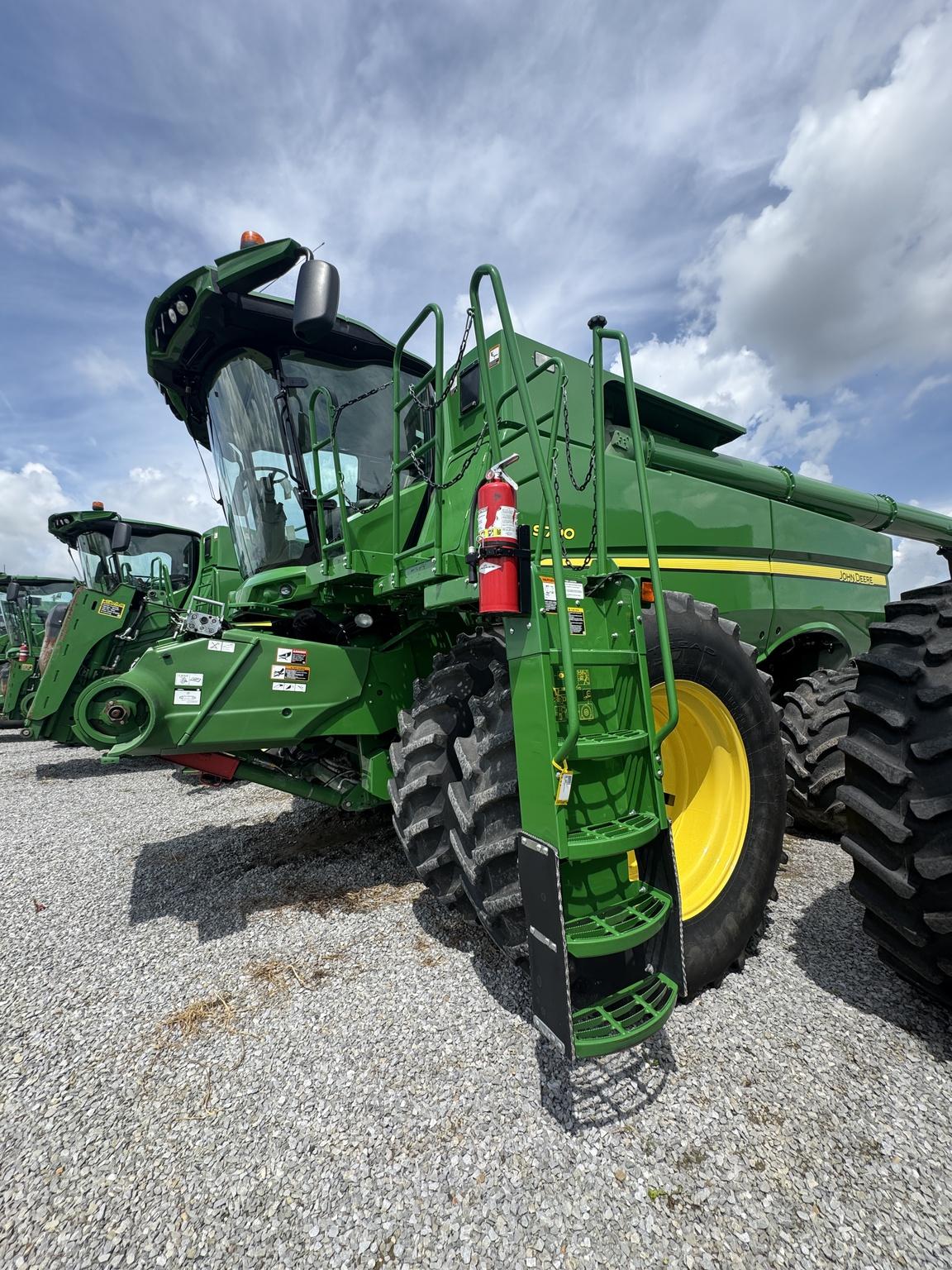 2018 John Deere S790 Image