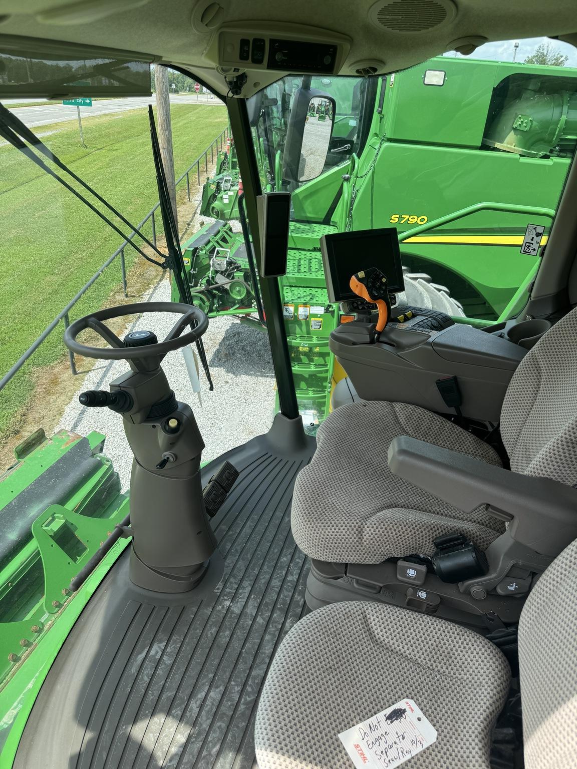 2018 John Deere S790 Image