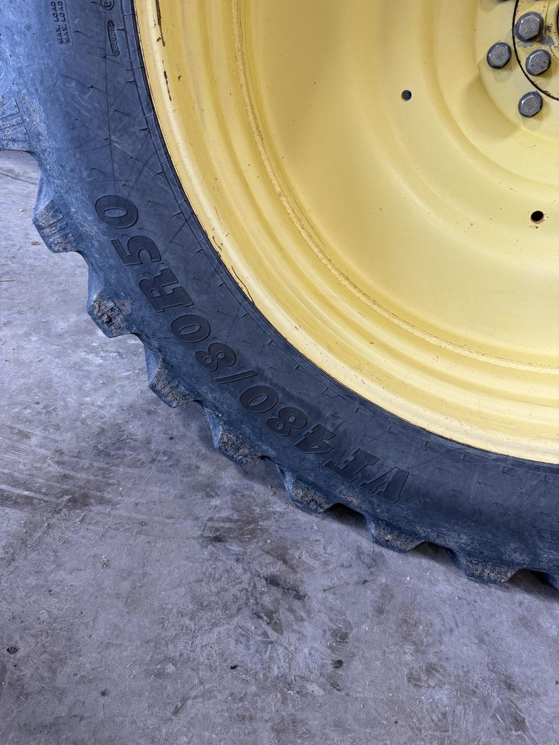 2009 John Deere 8330 Image