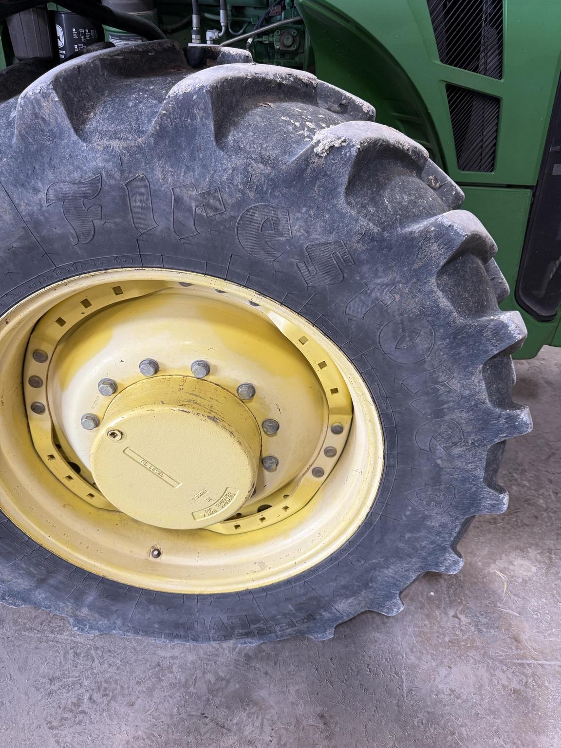 2009 John Deere 8330 Image