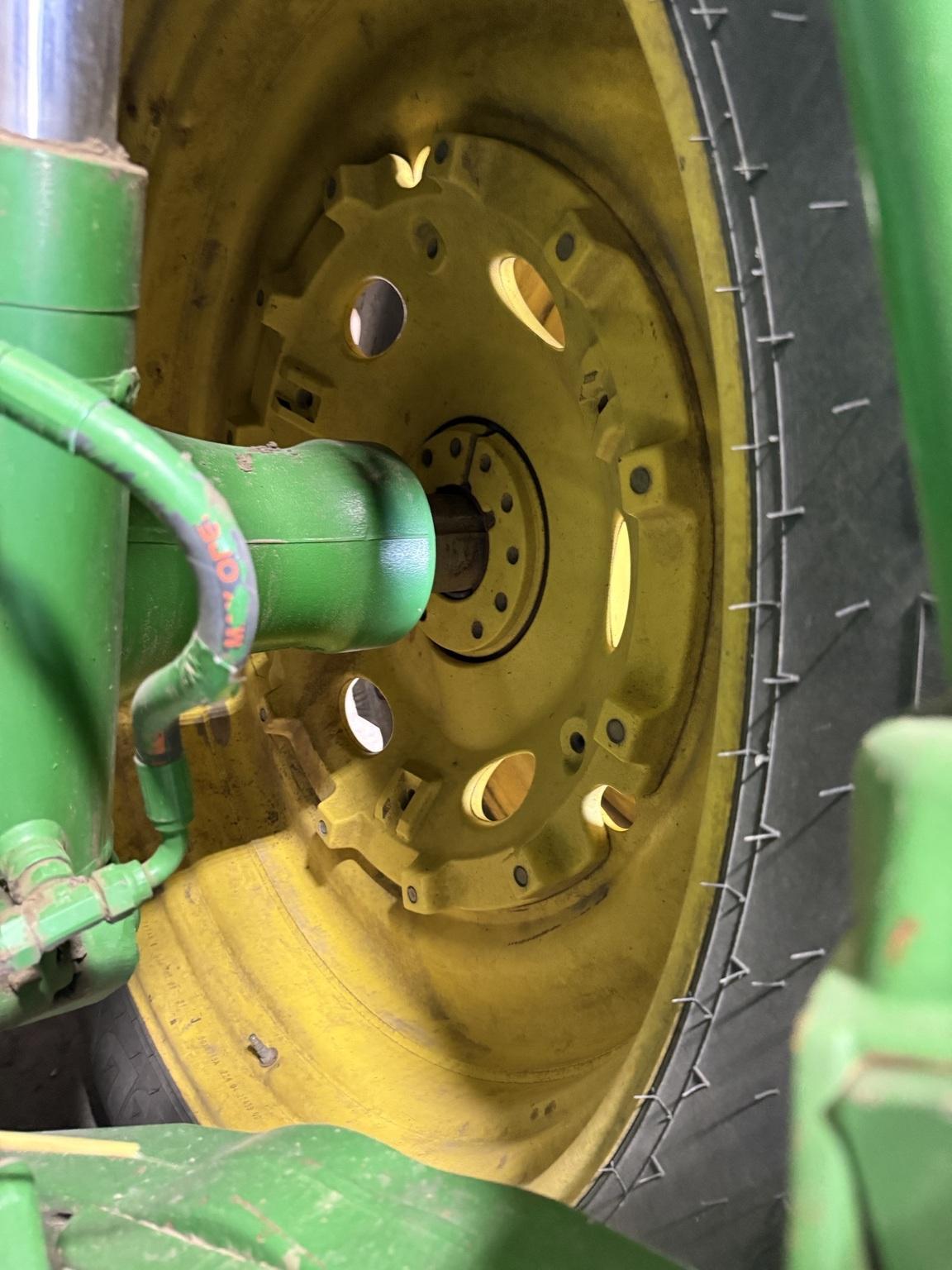 2009 John Deere 8330 Image