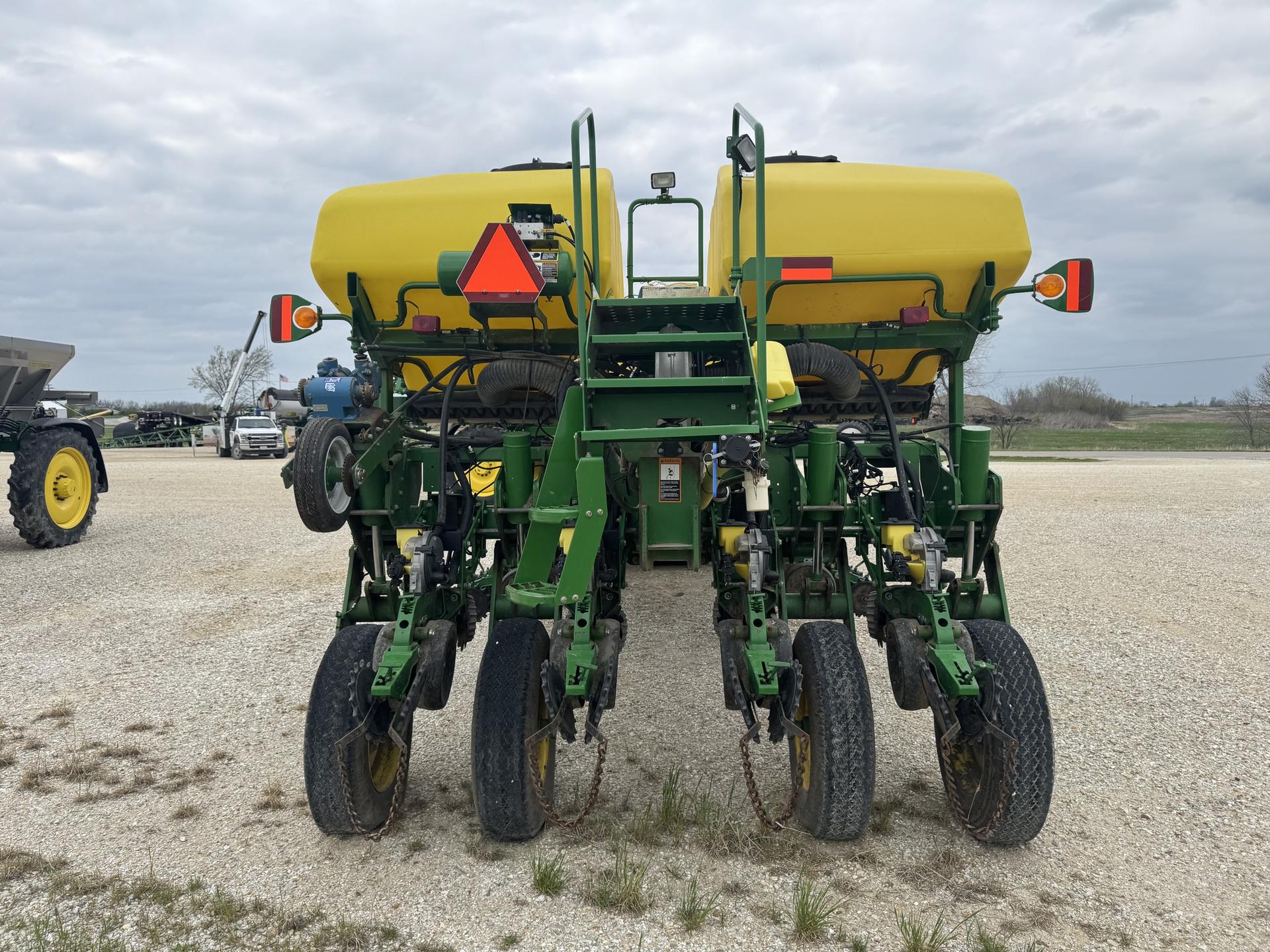 2011 John Deere 1770NT CCS Image