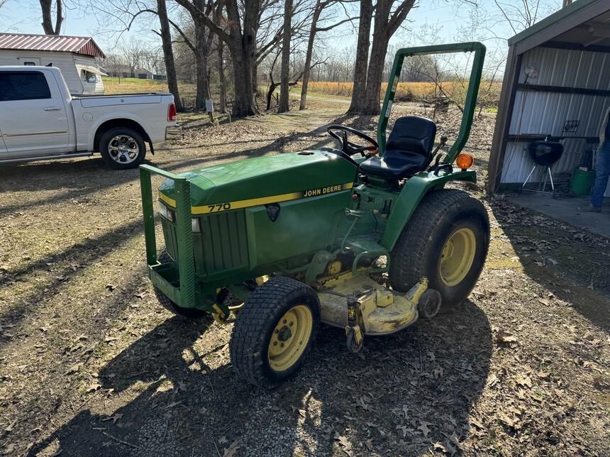 1993 John Deere 770 Image