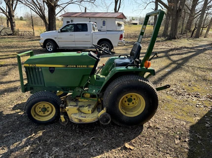 1993 John Deere 770 Image