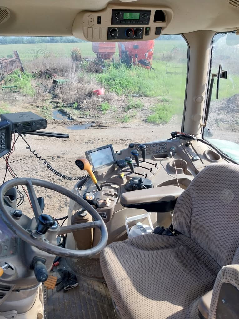 2013 John Deere 6150R Image