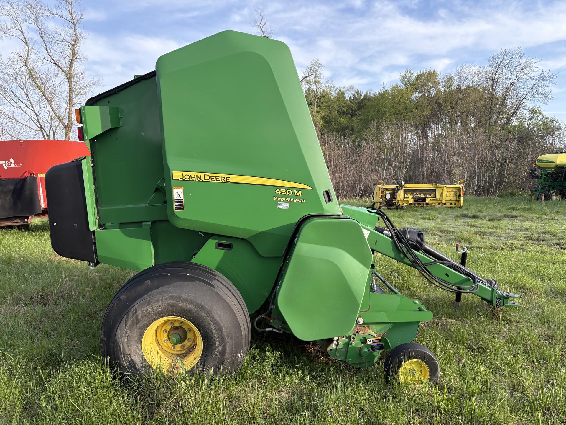 2018 John Deere 450M Image