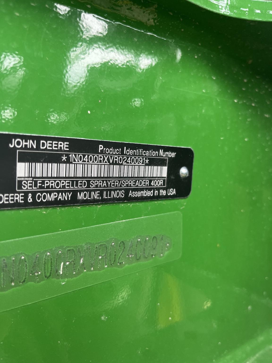 2024 John Deere 400R Image