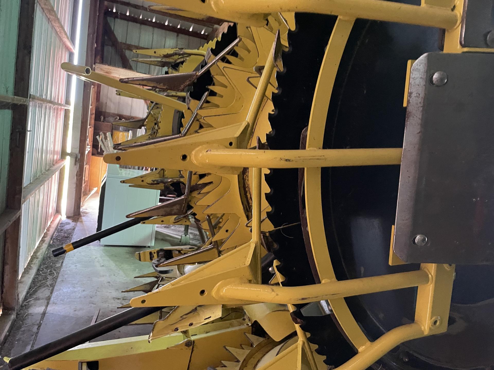 2021 John Deere 772 Image