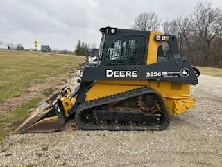 2018 John Deere 325G Image