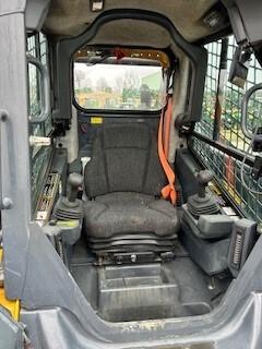 2018 John Deere 325G Image