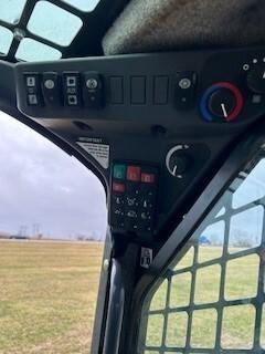 2018 John Deere 325G Image
