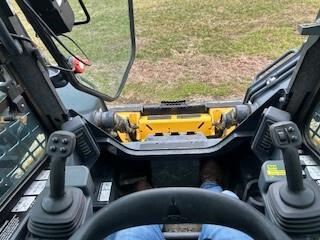 2018 John Deere 325G Image