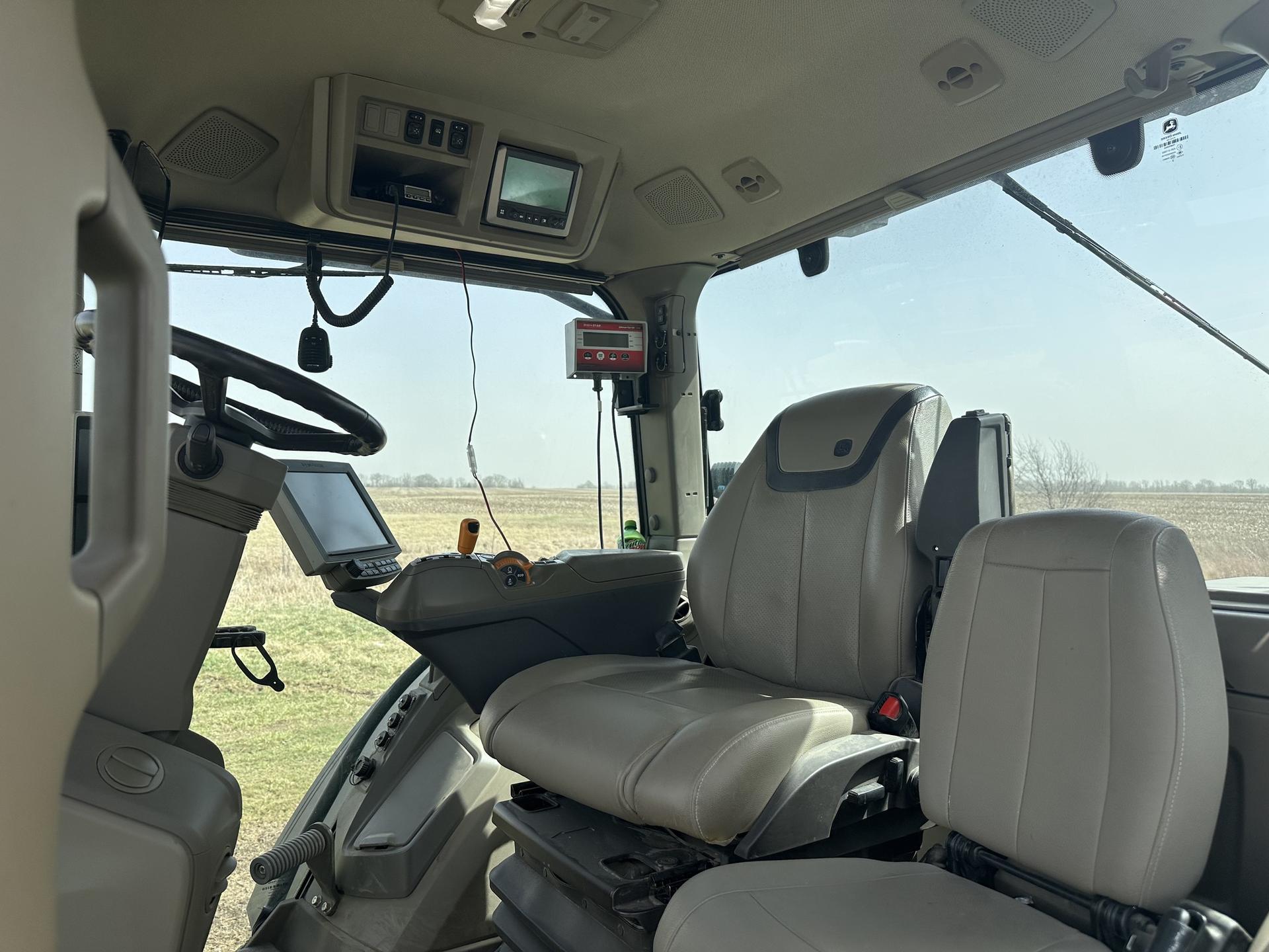 2020 John Deere 8R 410 Image