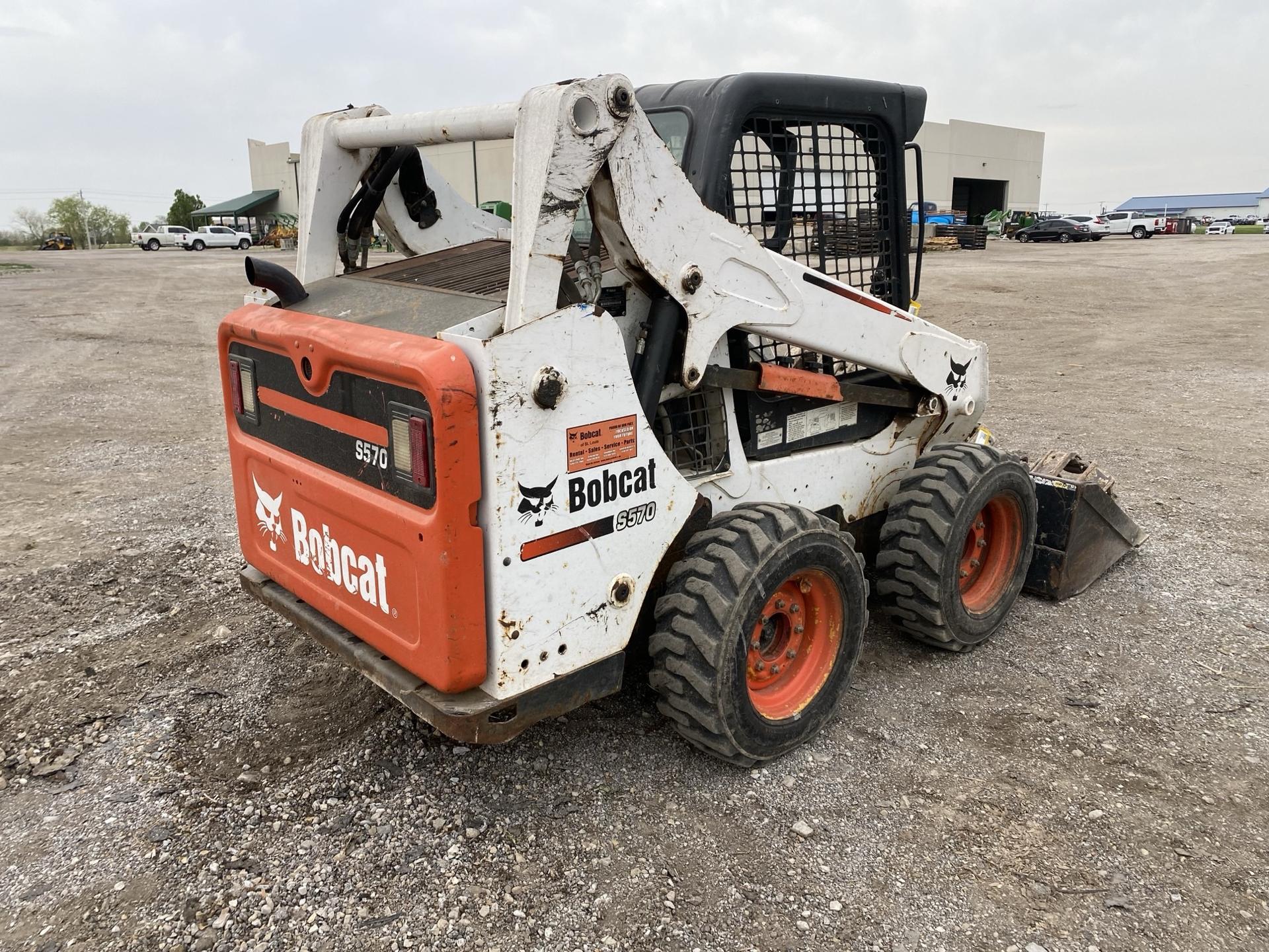 2014 Bobcat S570 Image