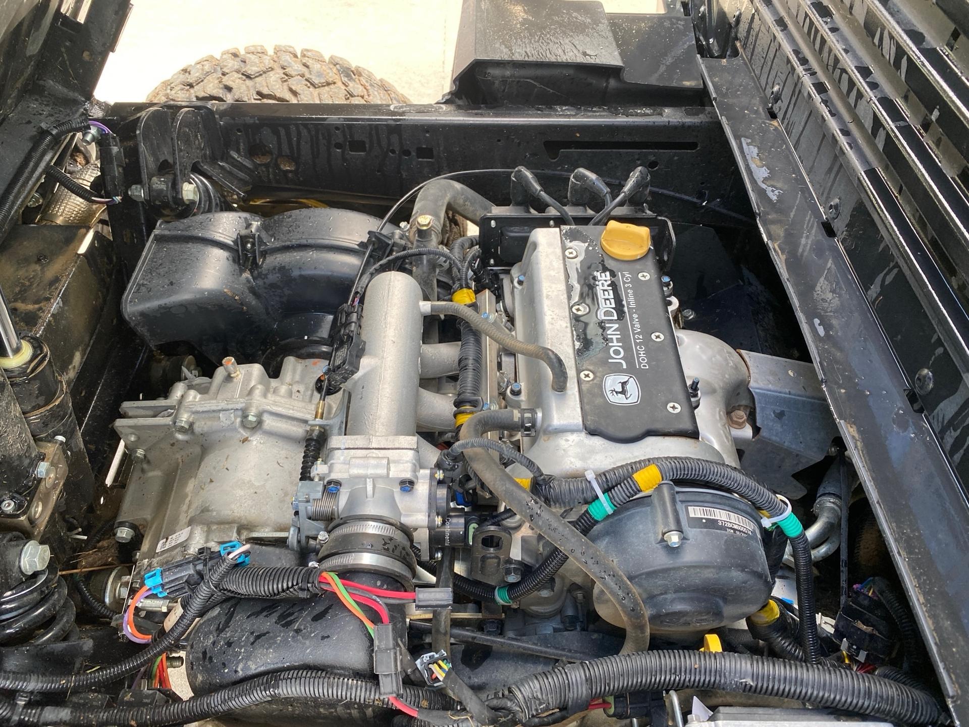 2022 John Deere XUV 835R Image