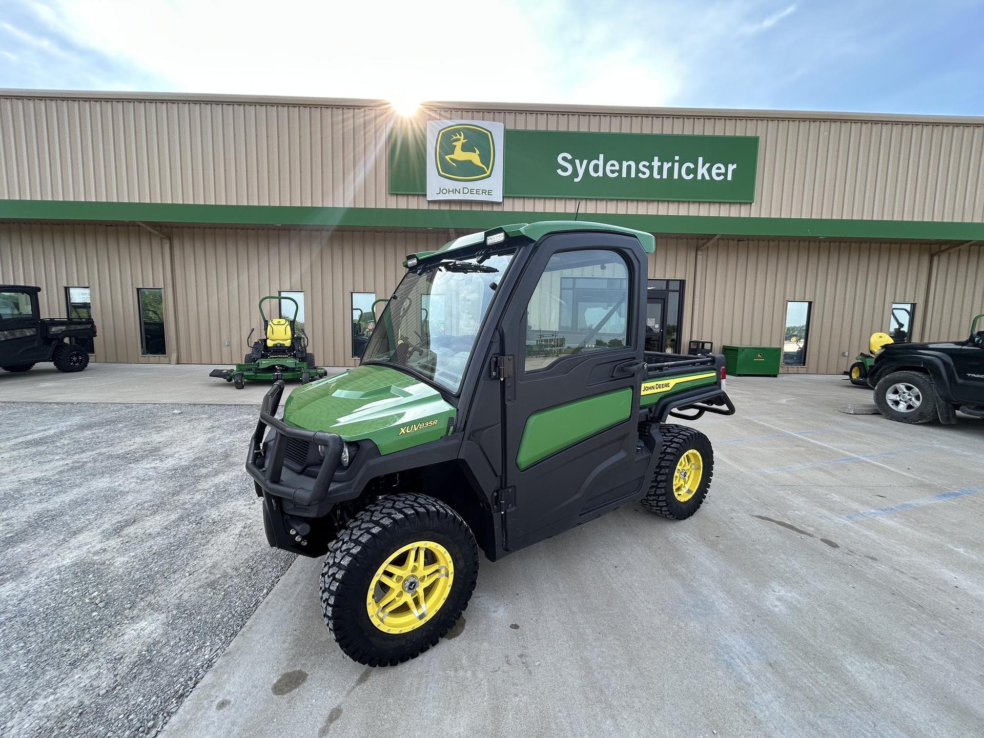 2022 John Deere XUV 835R Image