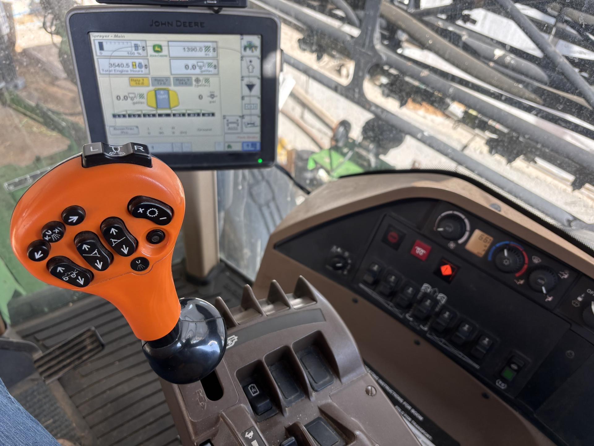 2011 John Deere 4830 Image