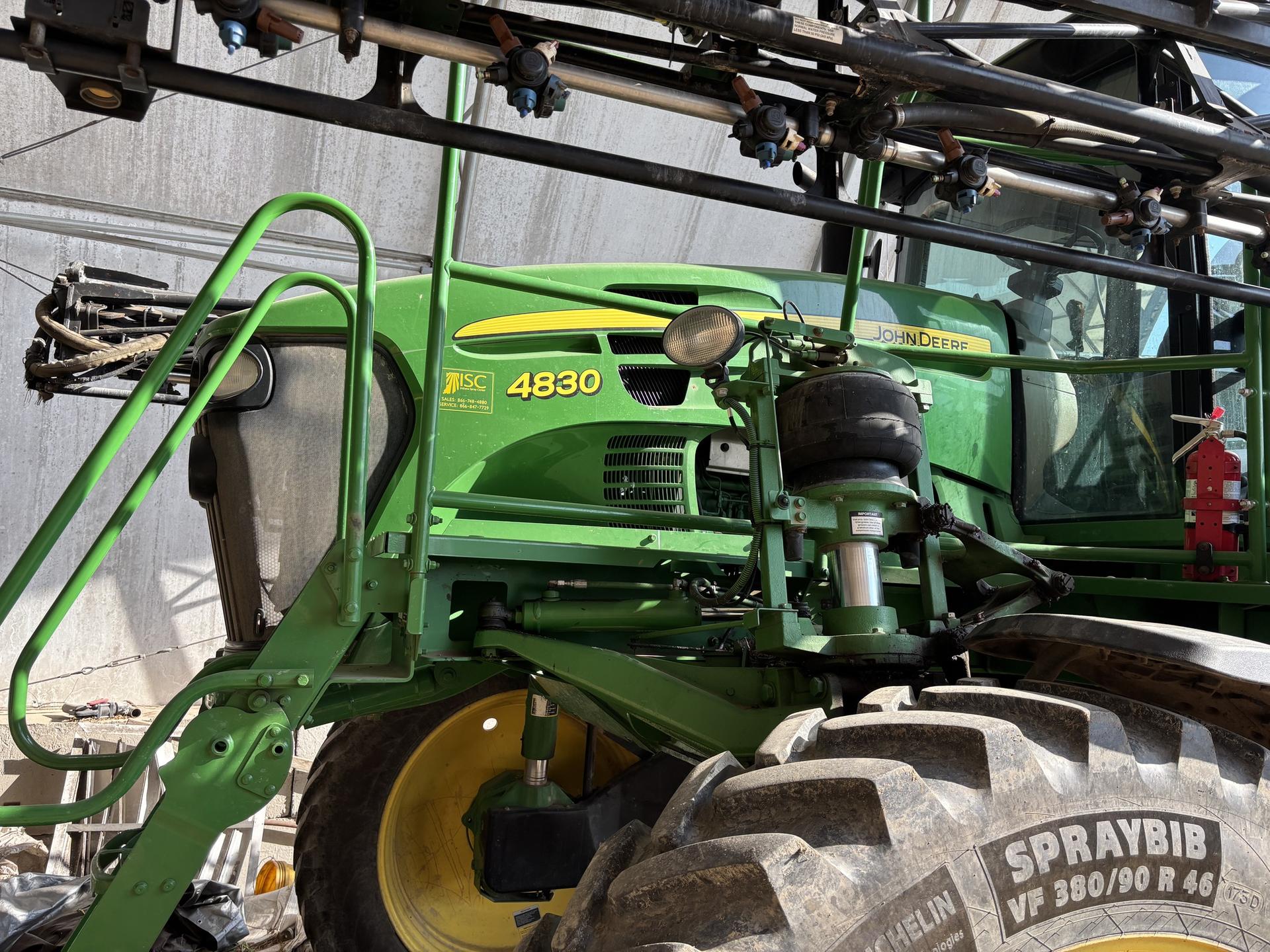 2011 John Deere 4830 Image