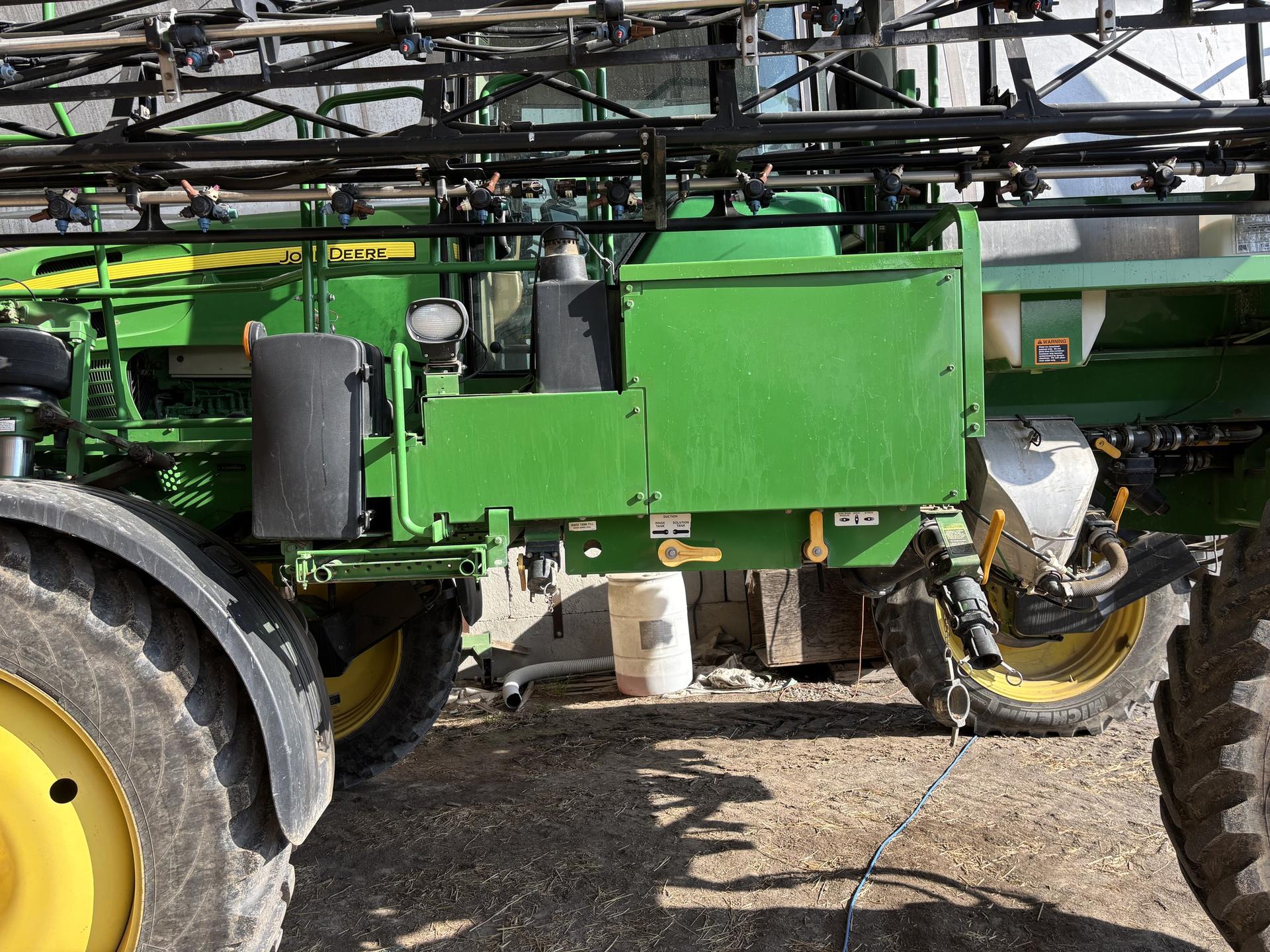 2011 John Deere 4830 Image