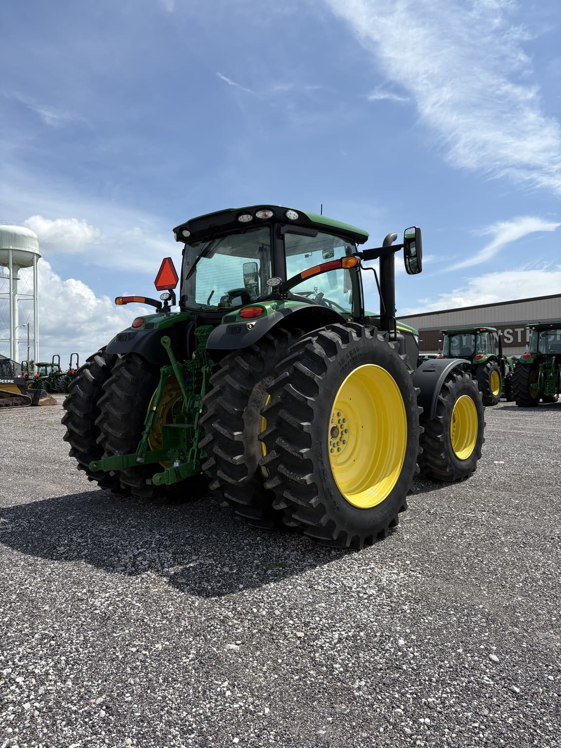 2023 John Deere 6R 195 Image
