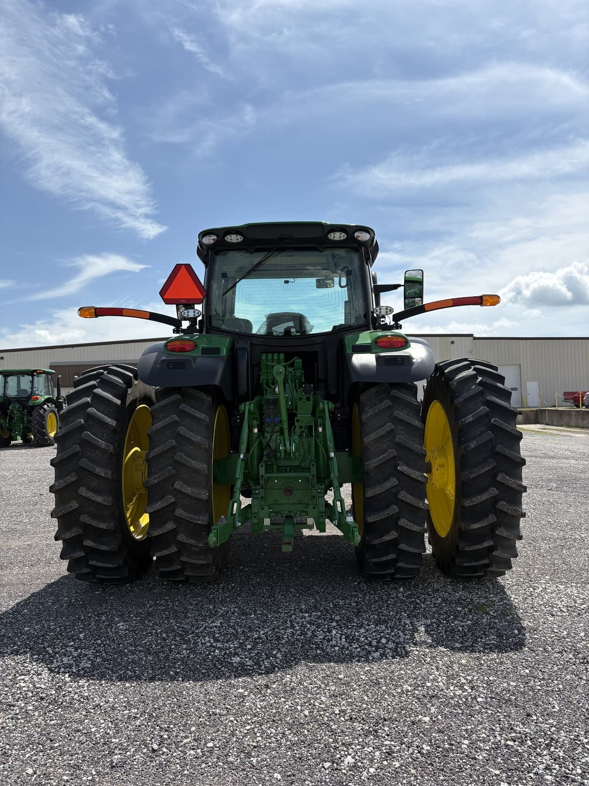 2023 John Deere 6R 195 Image