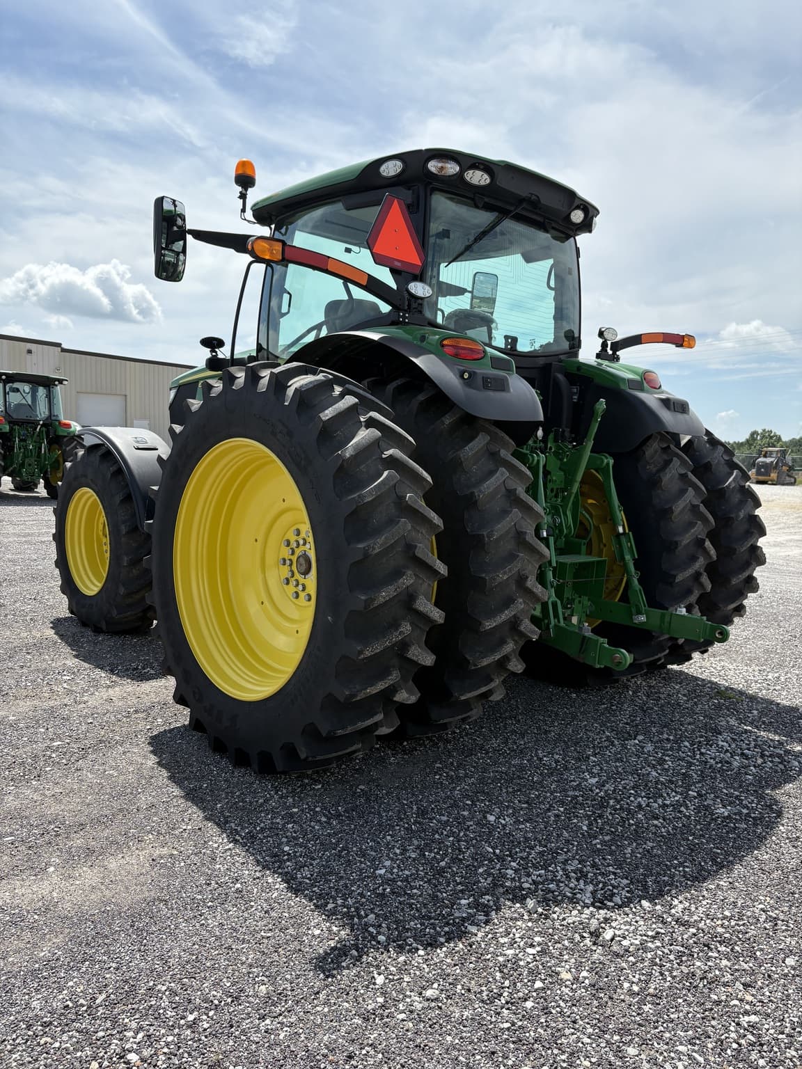 2023 John Deere 6R 195 Image