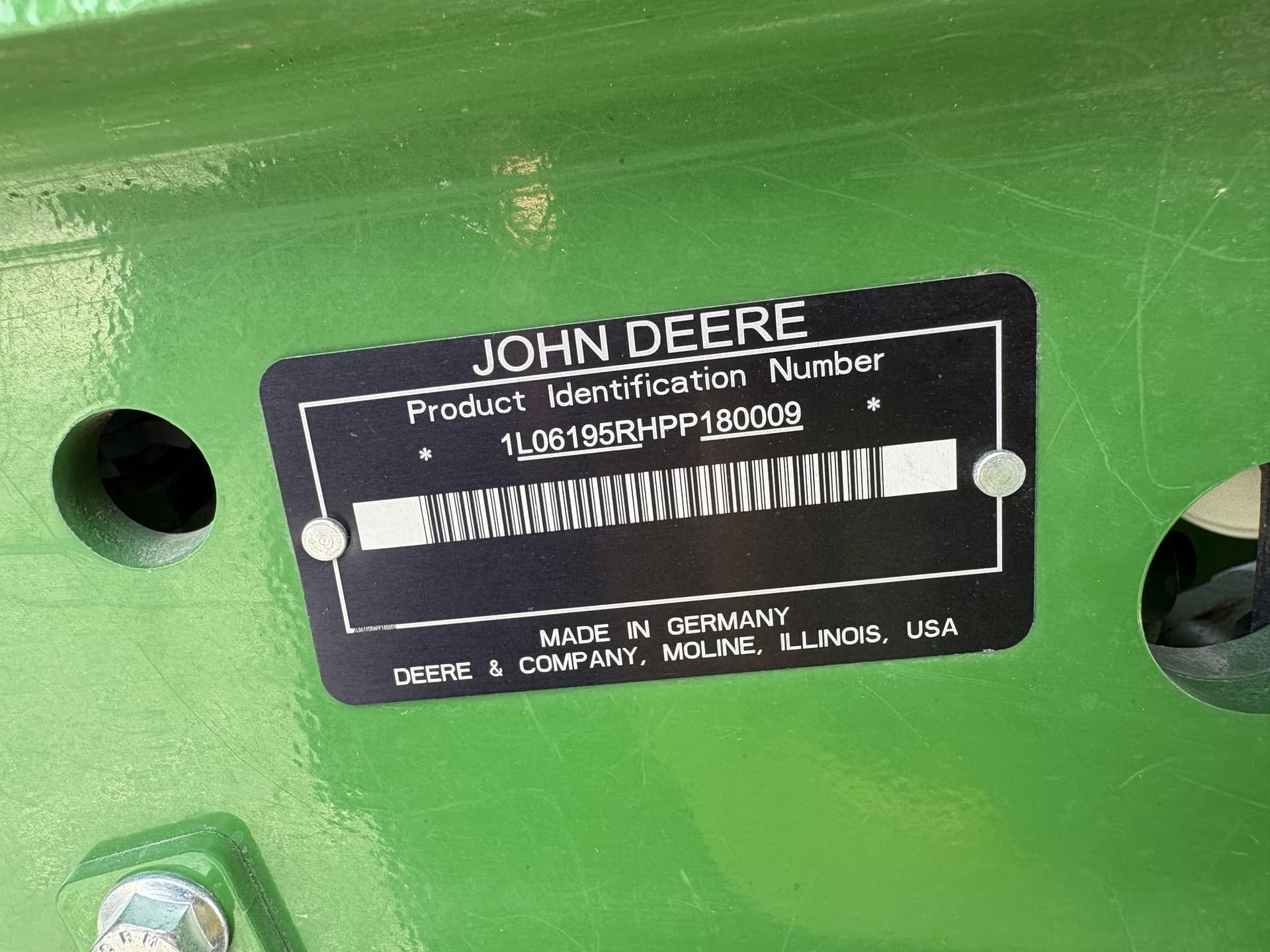 2023 John Deere 6R 195 Image