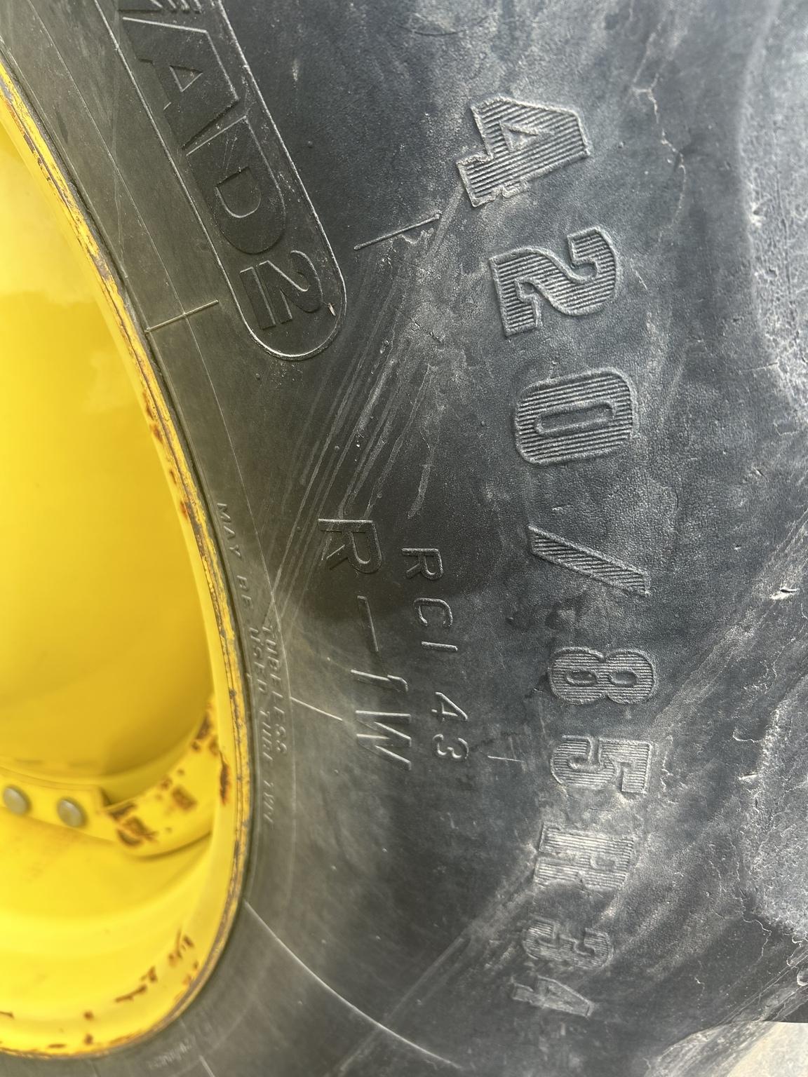 2017 John Deere 8400R Image