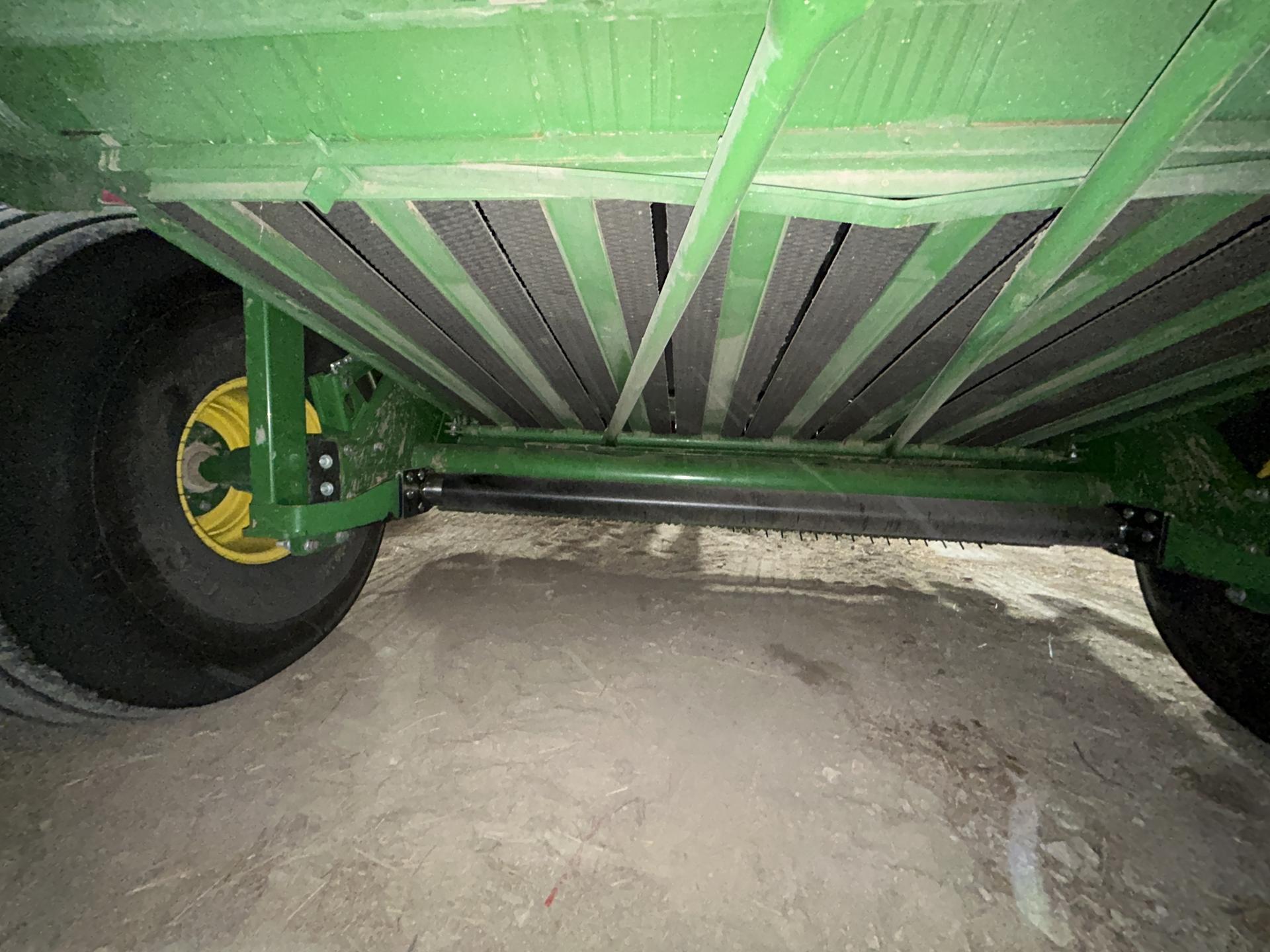 2022 John Deere 560M Image