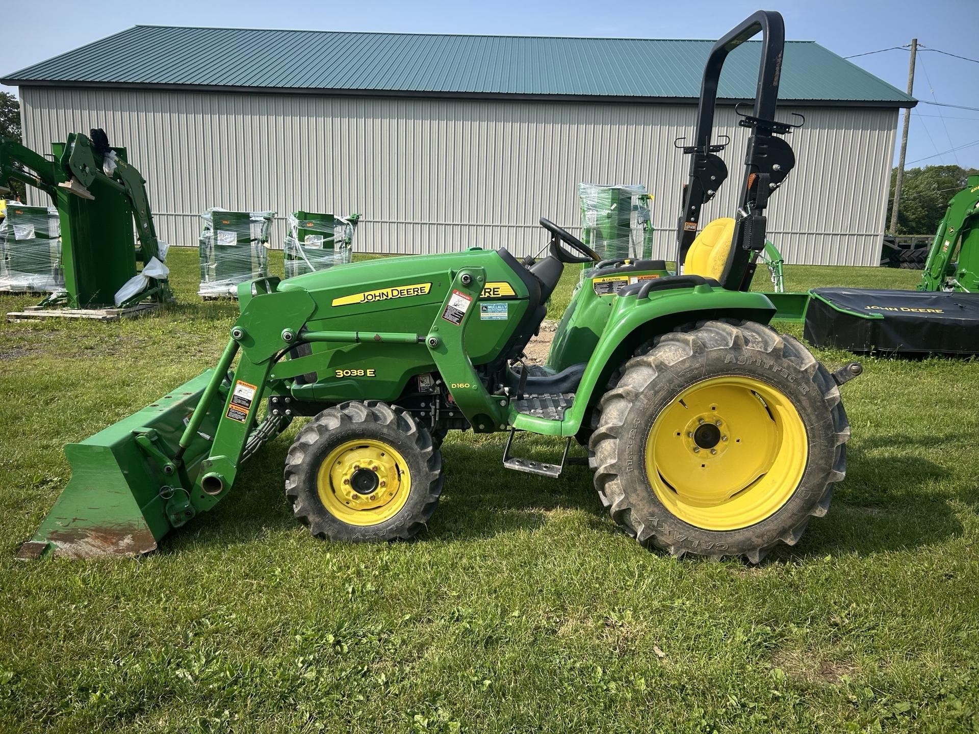 2017 John Deere 3038E Image