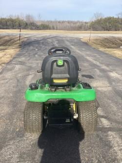 2017 John Deere X330 Image