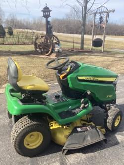 2017 John Deere X330 Image