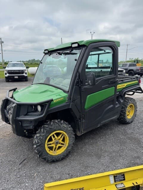 2023 John Deere XUV 835R Image